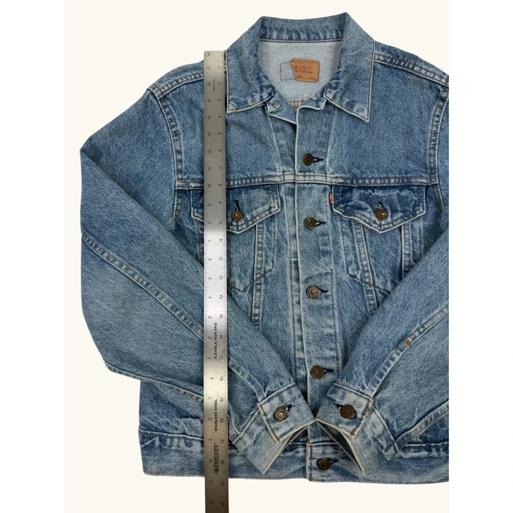 Vintage Levis 70506 0216 Denim Trucker Jacket Medium Wash Blue Mens XS Womens S